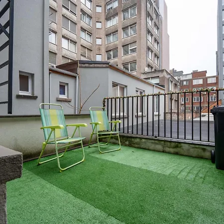 Center Of - Free Parking Appartement *